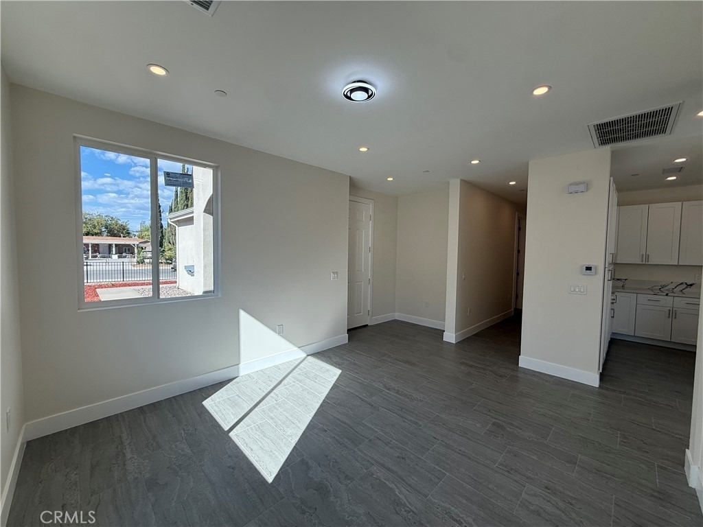179 E 8th Street - Photo 6