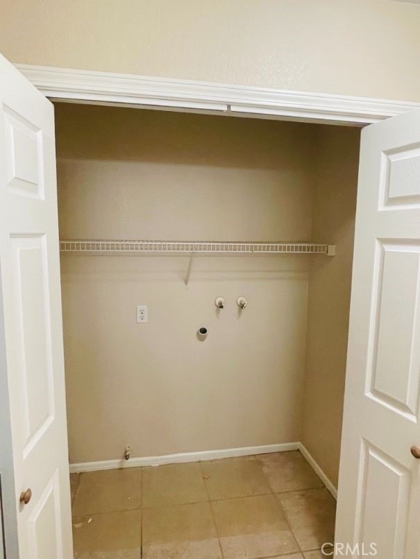 1050 Falcon Court - Photo 18