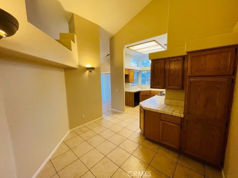 1050 Falcon Court - Photo 8