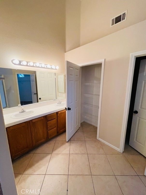 1050 Falcon Court - Photo 24