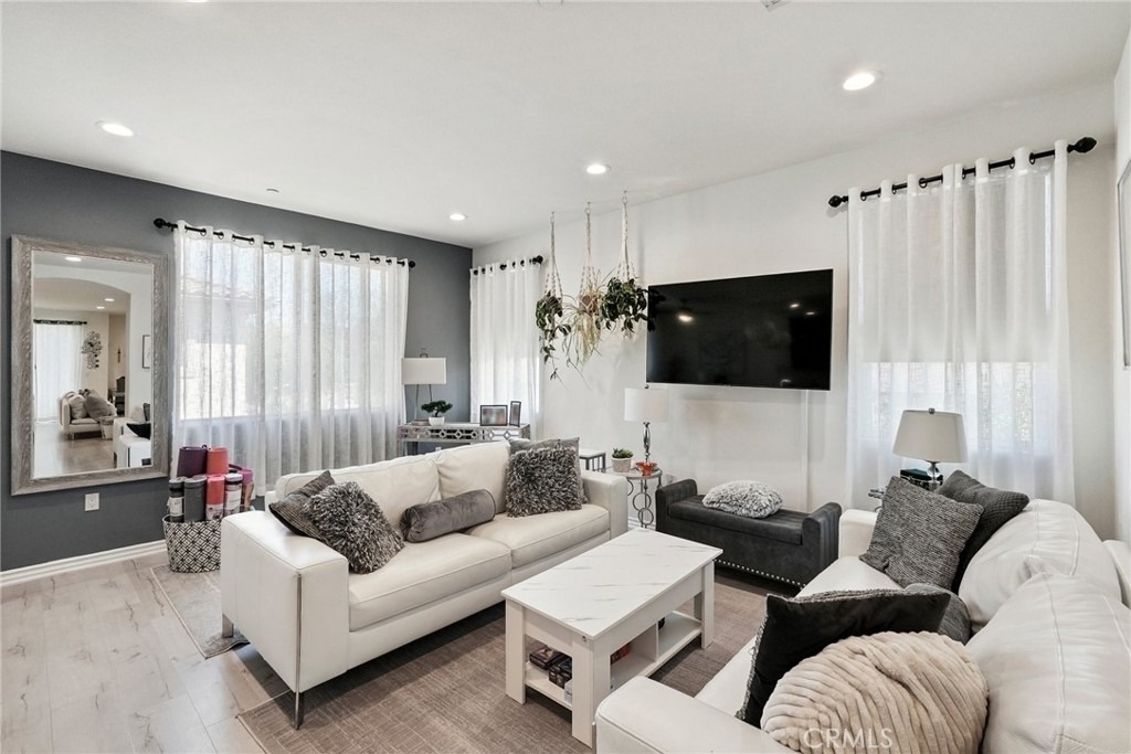 354 Newbury Vista - Photo 10