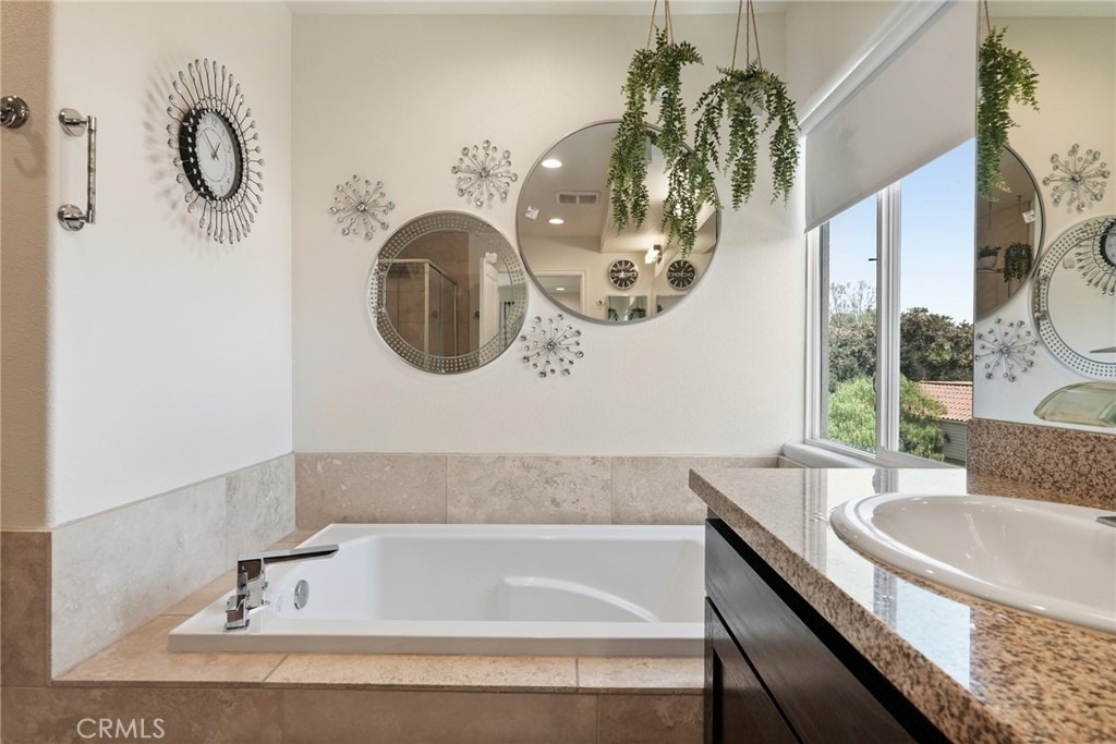 354 Newbury Vista - Photo 22