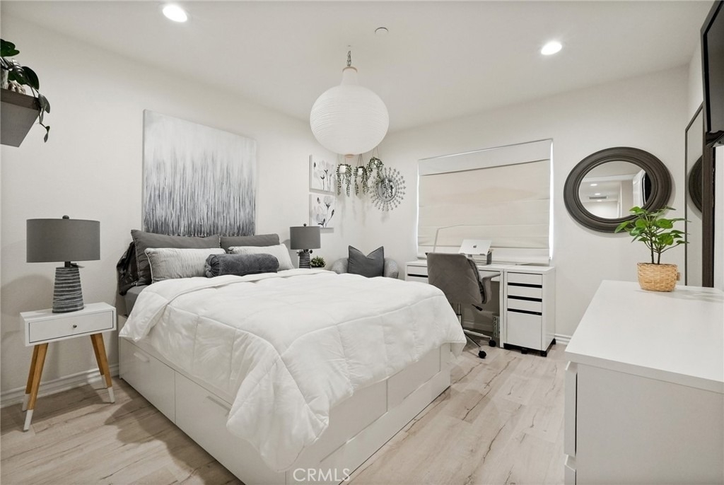354 Newbury Vista - Photo 17