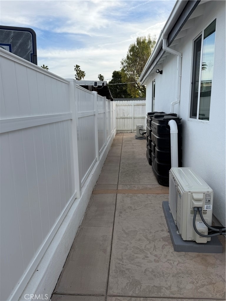 7761 Aura - Photo 32
