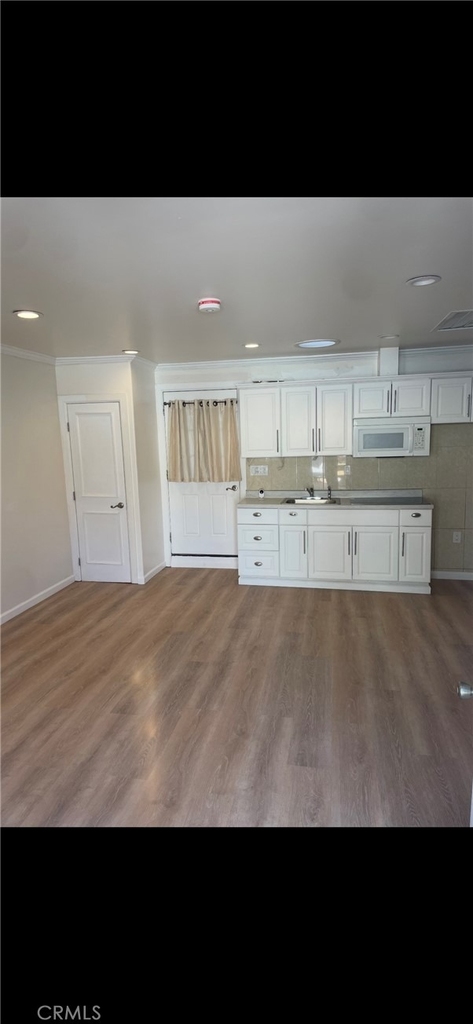 2602 Colby Avenue - Photo 5