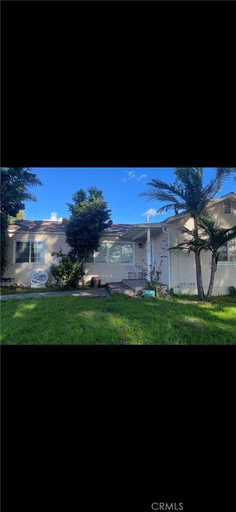 2602 Colby Avenue - Photo 0