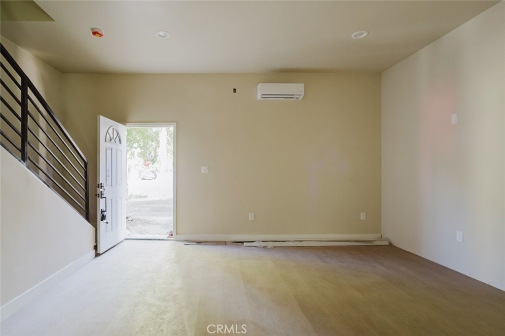 7350 Cozycroft Avenue - Photo 7