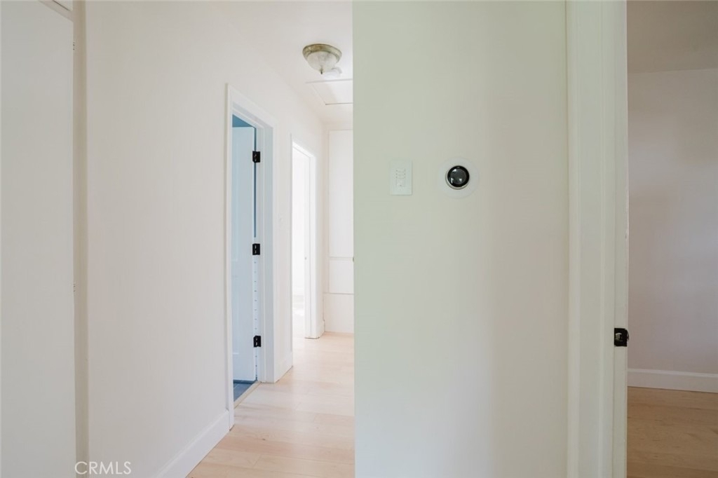 18328 Gresham Street - Photo 10