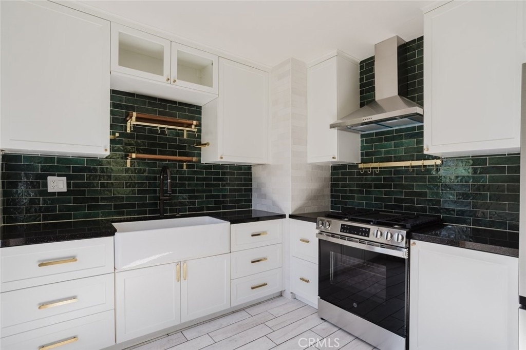 18328 Gresham Street - Photo 15