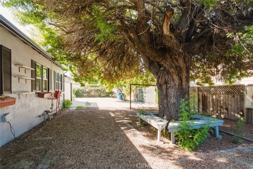 18328 Gresham Street - Photo 31