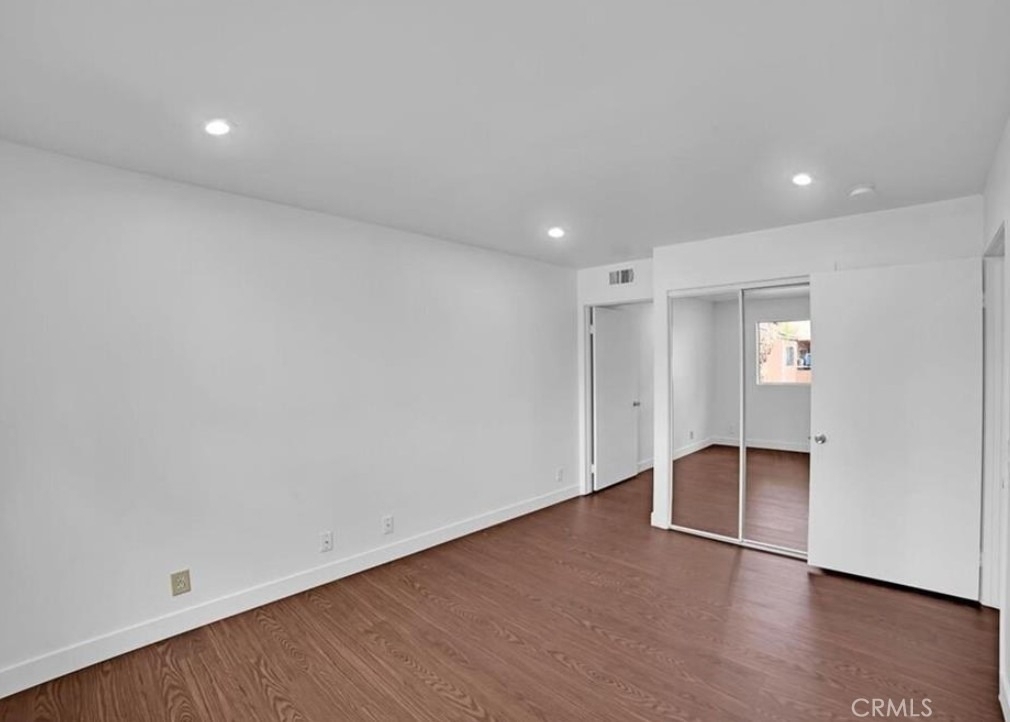 12601 Van Nuys - Photo 5