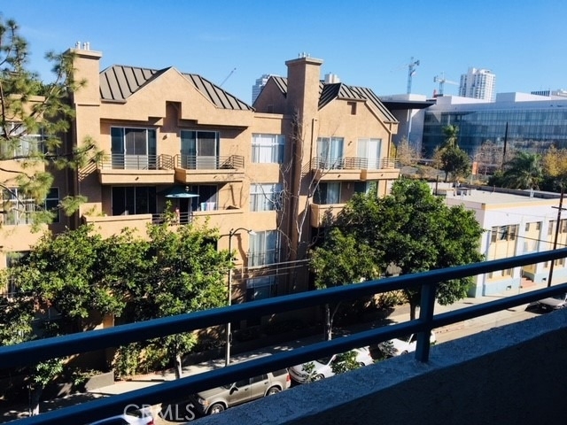 720 W 4th St - Photo 11