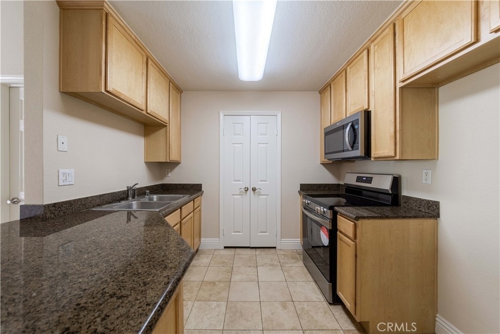 2400 Del Mar Way #207 - Photo 11
