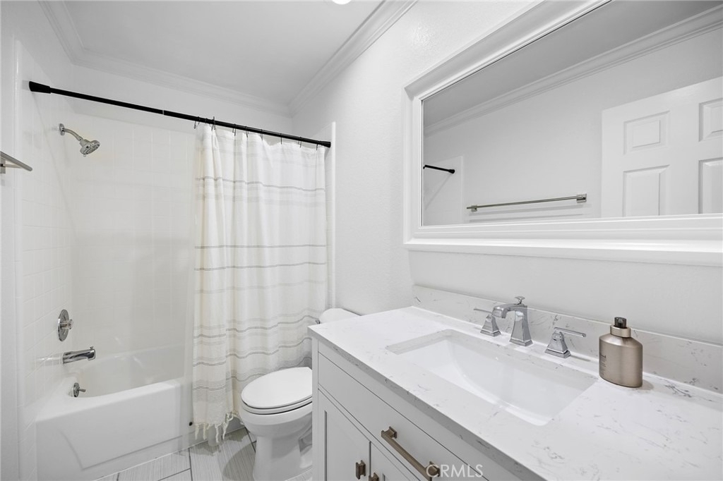 2463 Irvine - Photo 19