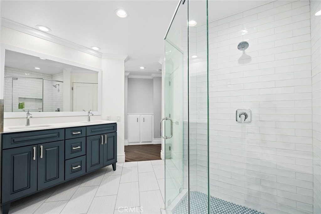 2463 Irvine - Photo 24