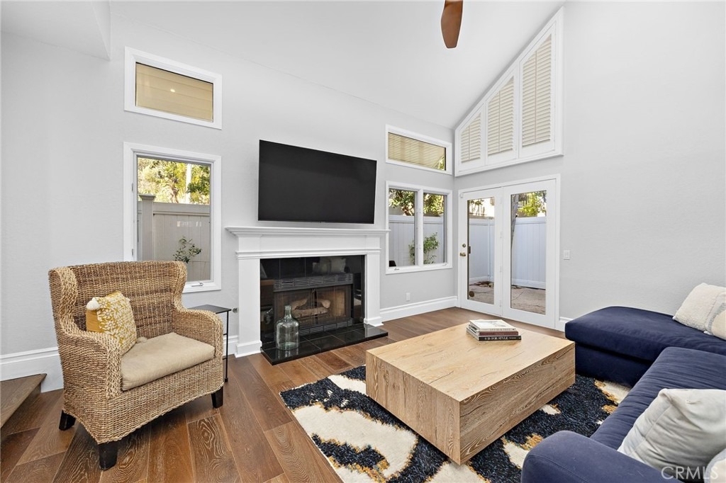 2463 Irvine - Photo 11