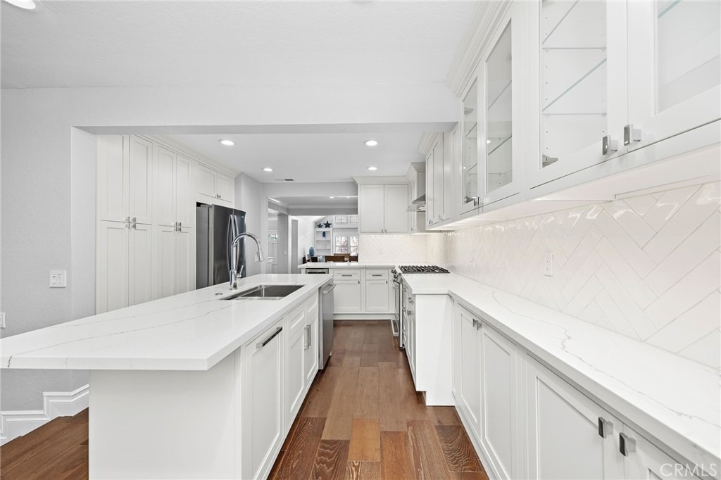 2463 Irvine - Photo 8