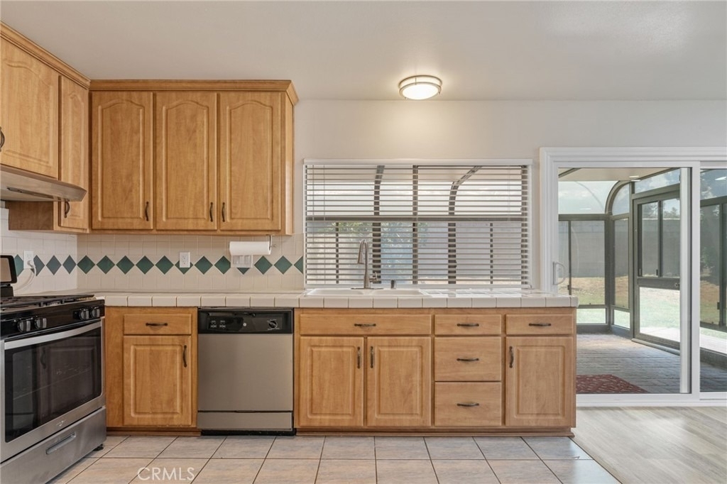 1708 E Cyrene - Photo 9