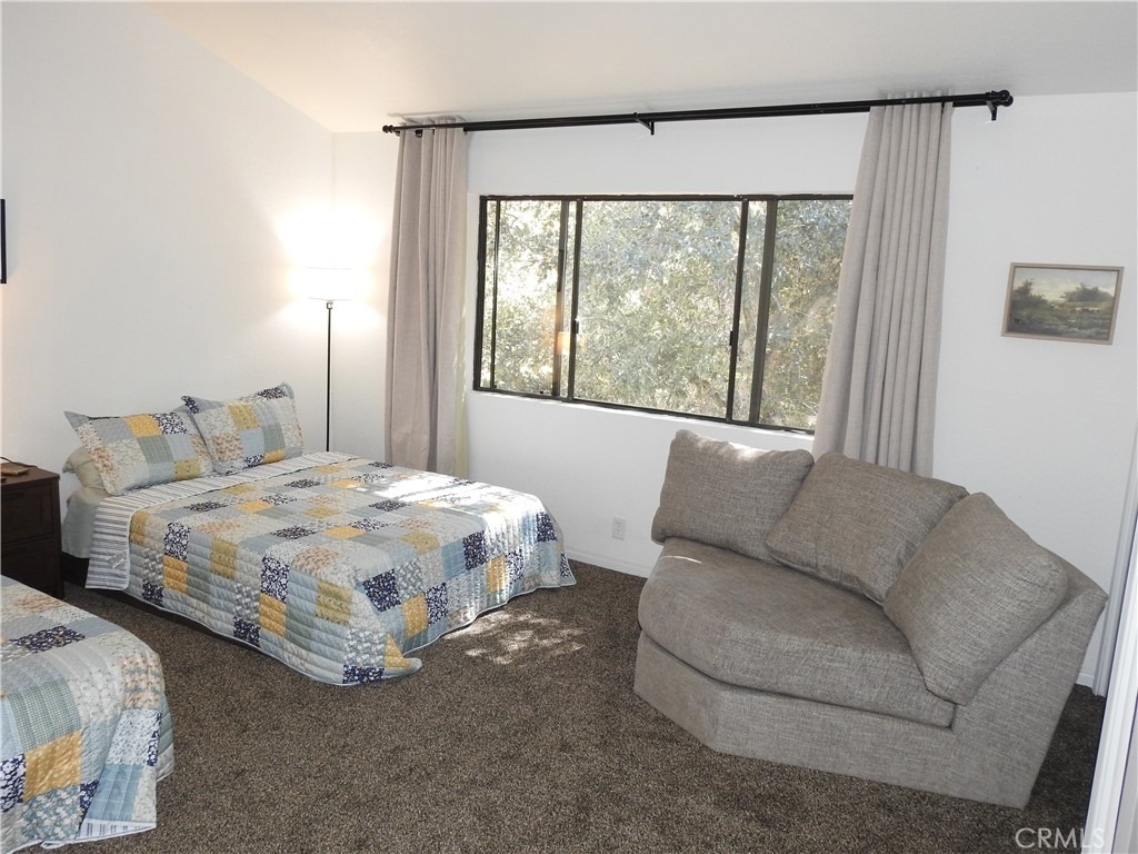 5041 Pine Ridge Avenue - Photo 35