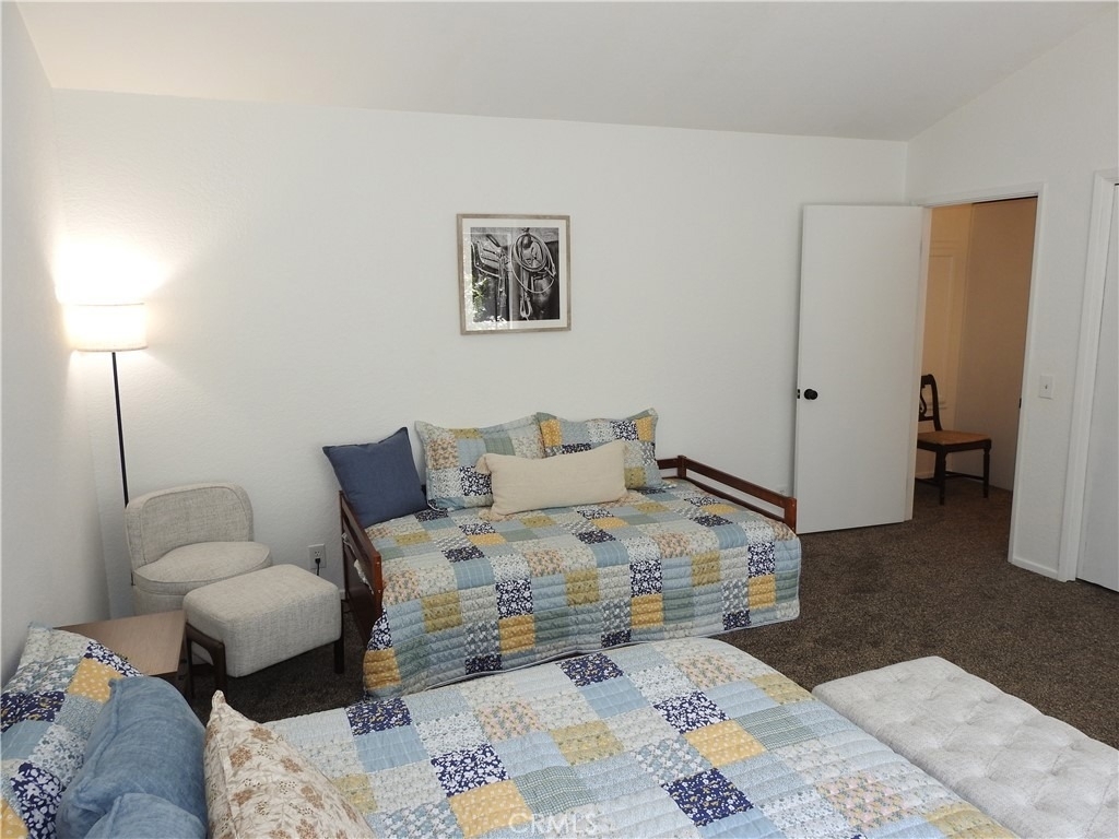 5041 Pine Ridge Avenue - Photo 25
