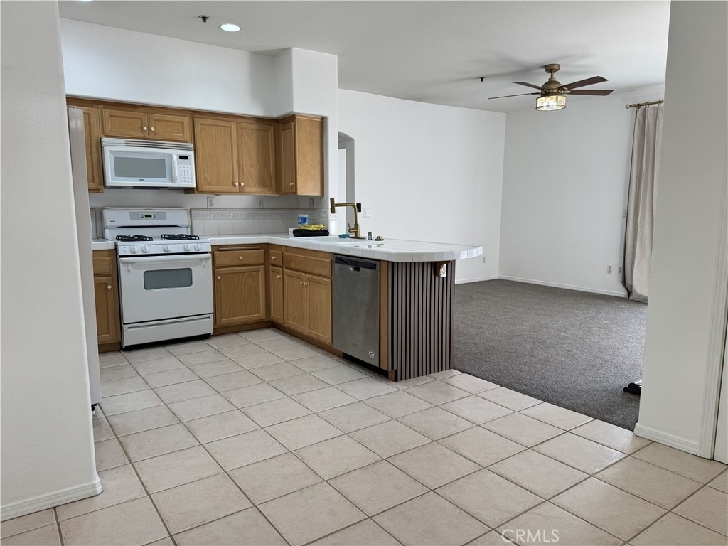 310 E Mccoy Lane - Photo 11