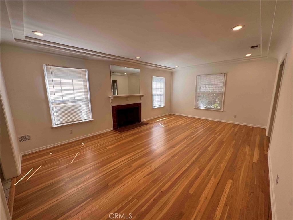 1827 Oakwood Avenue - Photo 5