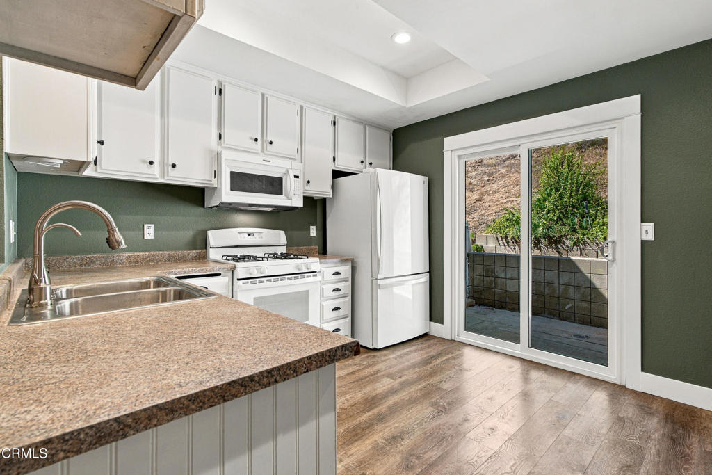 513 Walker Road - Photo 4