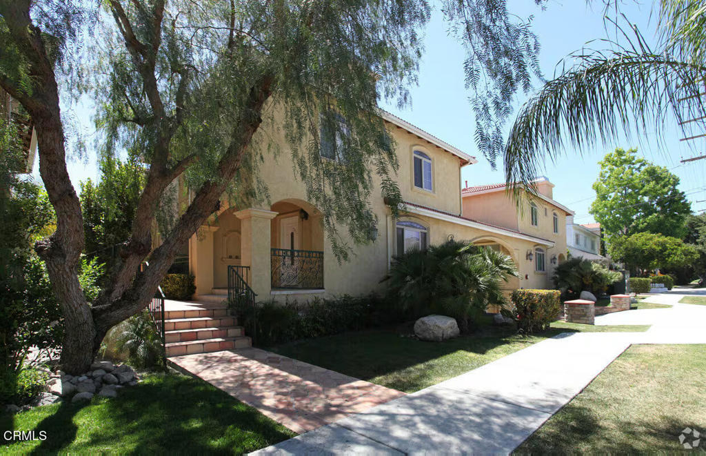 2512 Montrose Avenue - Photo 0