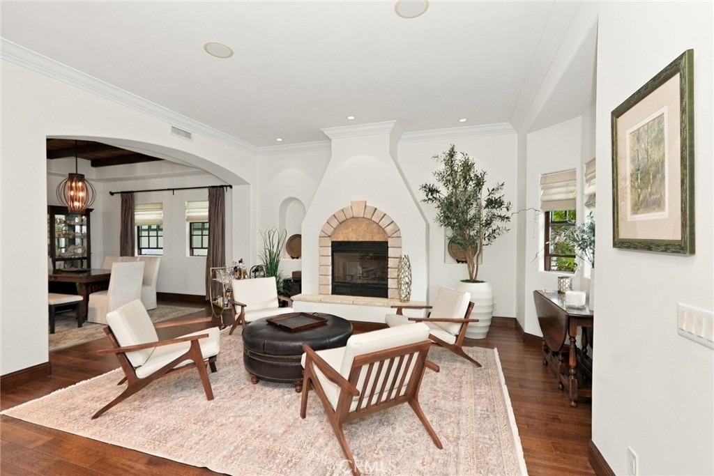 1115 California Street - Photo 2