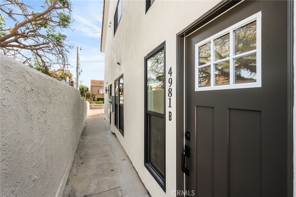4981 Pearce - Photo 3