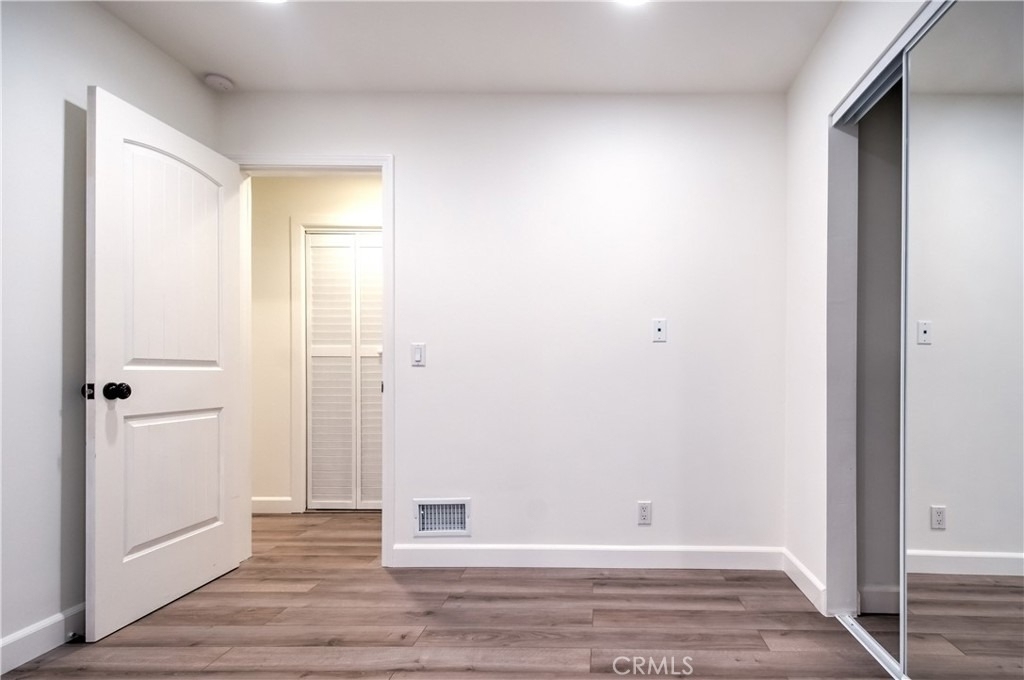 1212 W Woodcrest Avenue - Photo 30