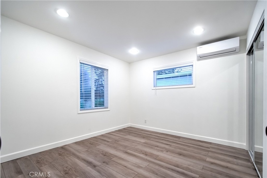 1212 W Woodcrest Avenue - Photo 22