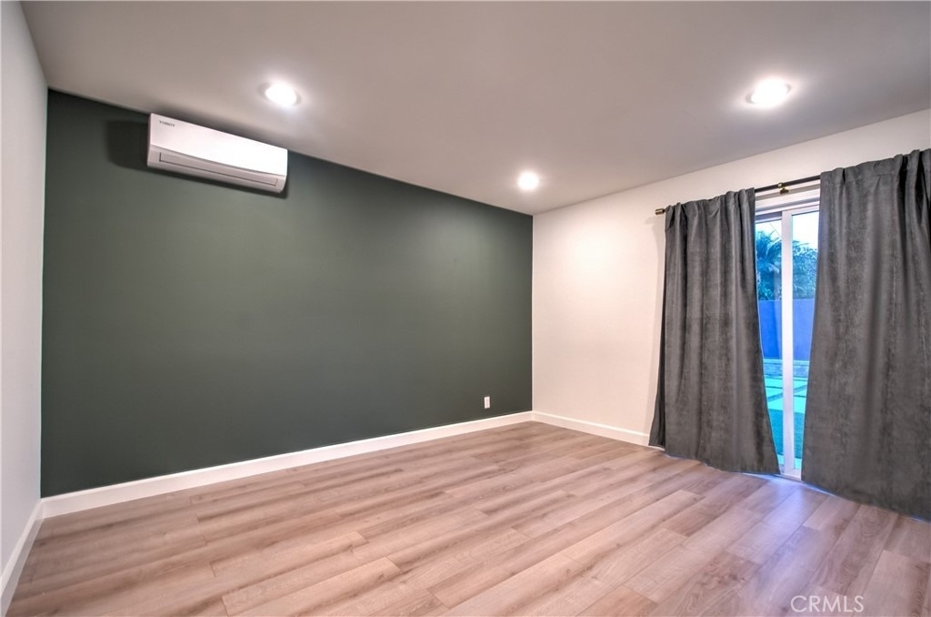 1212 W Woodcrest Avenue - Photo 34