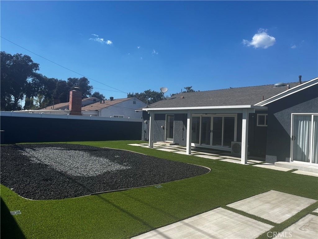 1212 W Woodcrest Avenue - Photo 37