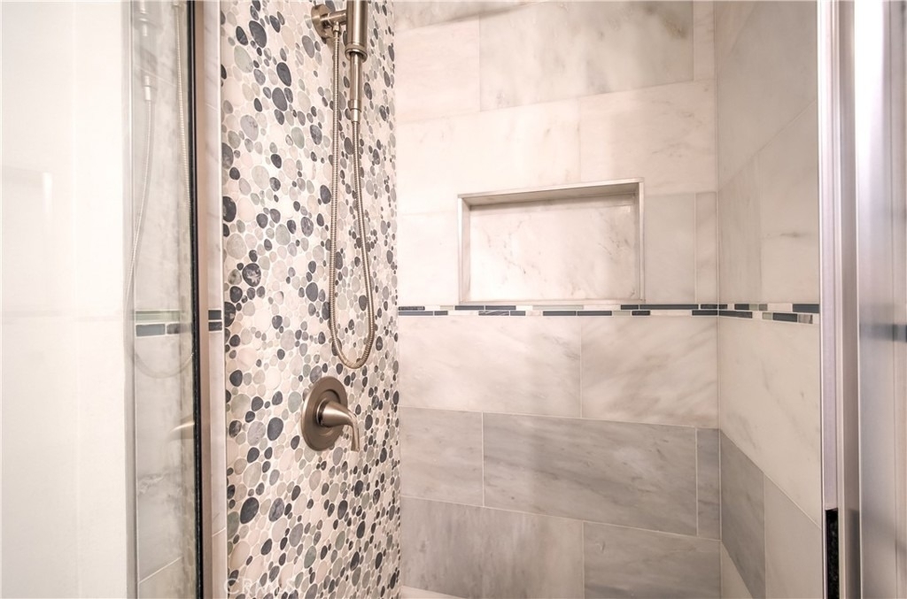 1212 W Woodcrest Avenue - Photo 33