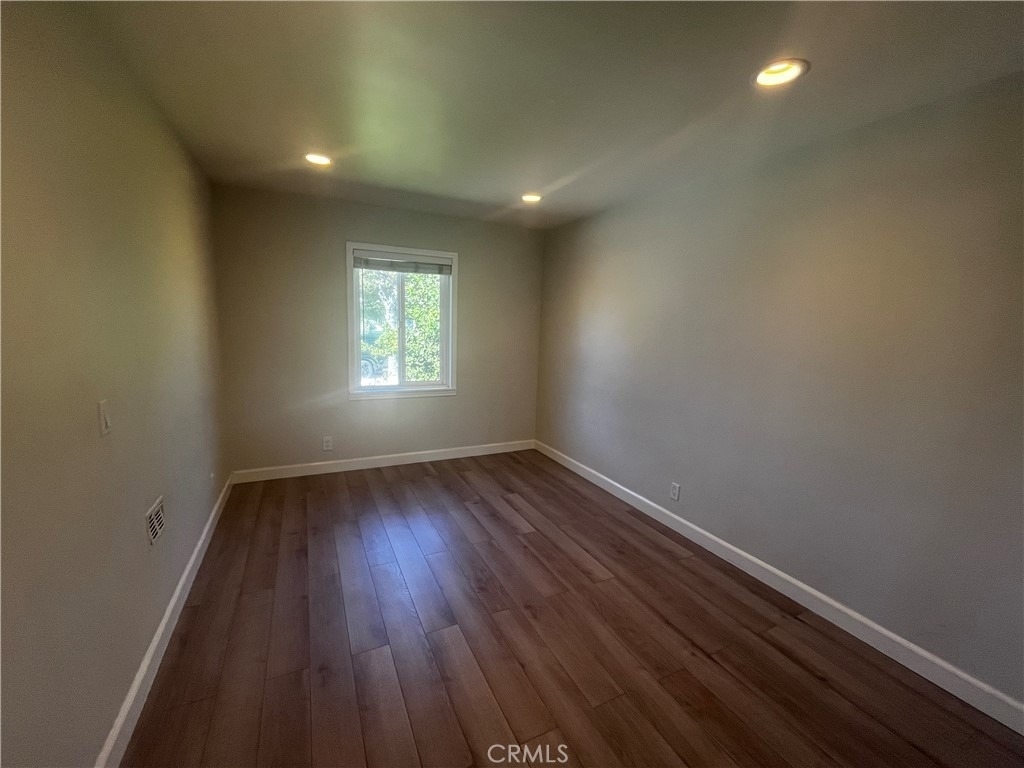 1212 W Woodcrest Avenue - Photo 14
