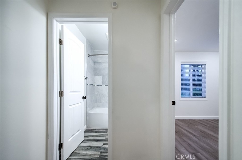 1212 W Woodcrest Avenue - Photo 18