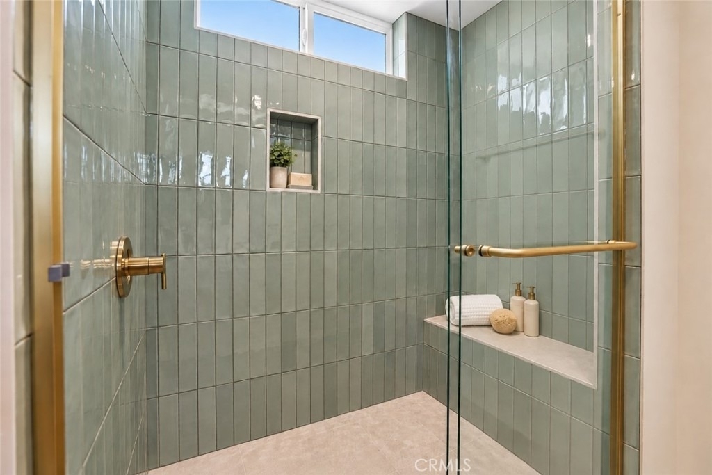 3405 Tilden Avenue - Photo 13