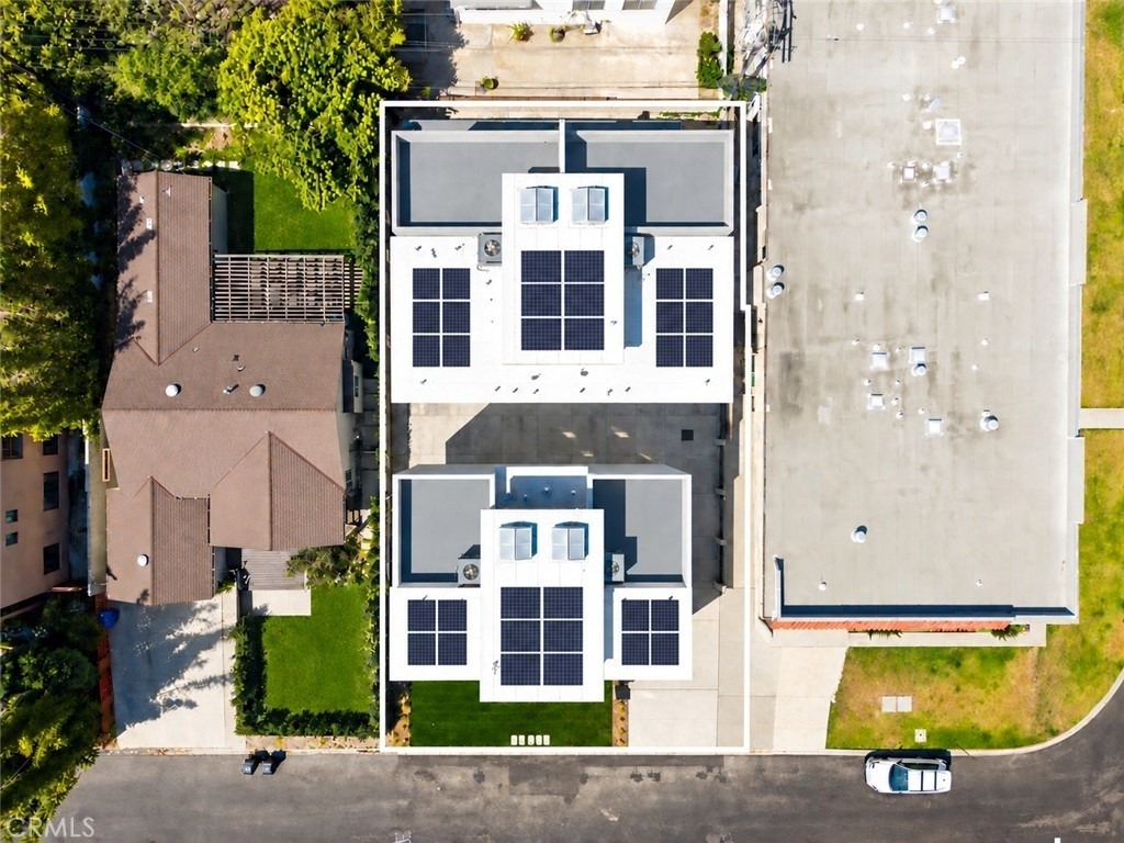 3405 Tilden Avenue - Photo 20