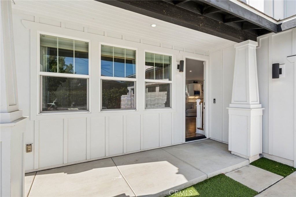 163 Flower Street - Photo 1