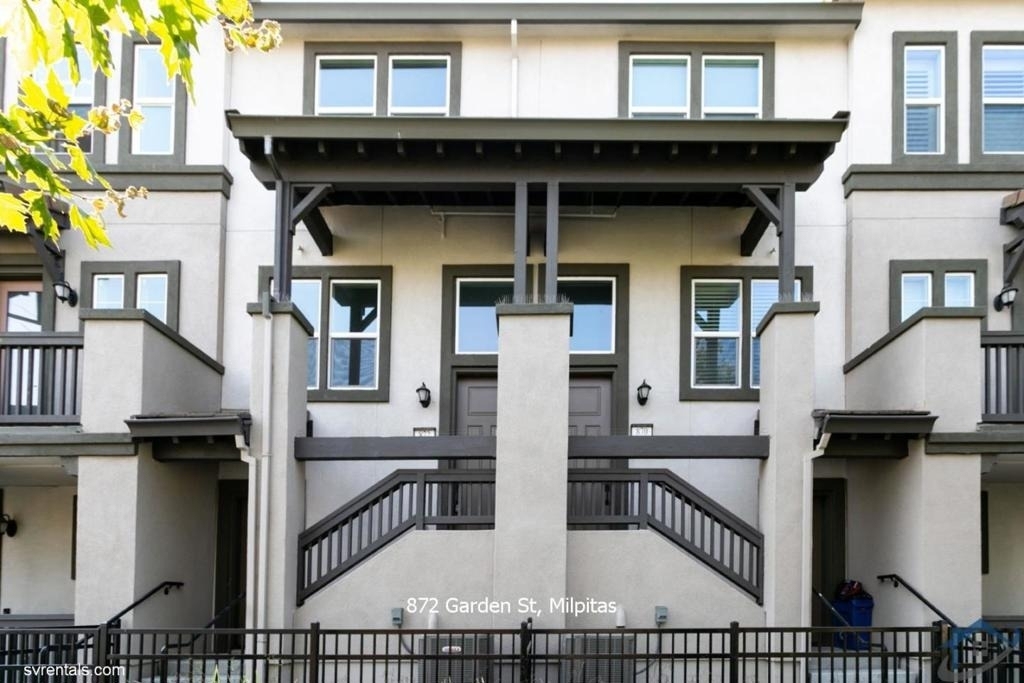 872 Garden Street - Photo 1