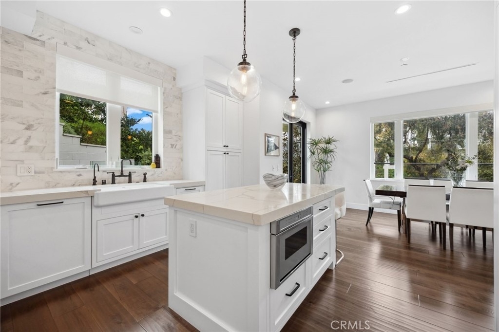 2801 Bayside Drive - Photo 9