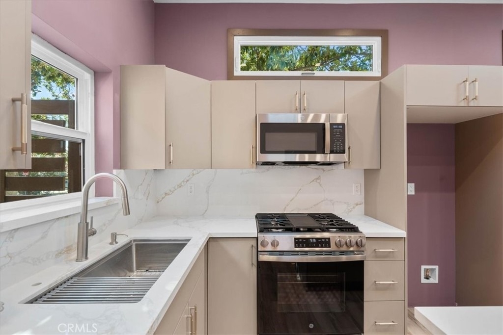 1401 Graynold Ave. - Photo 11