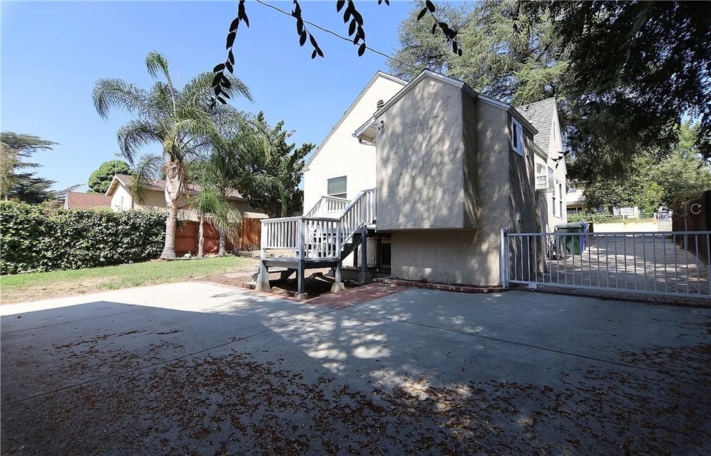 3124 Altura - Photo 12