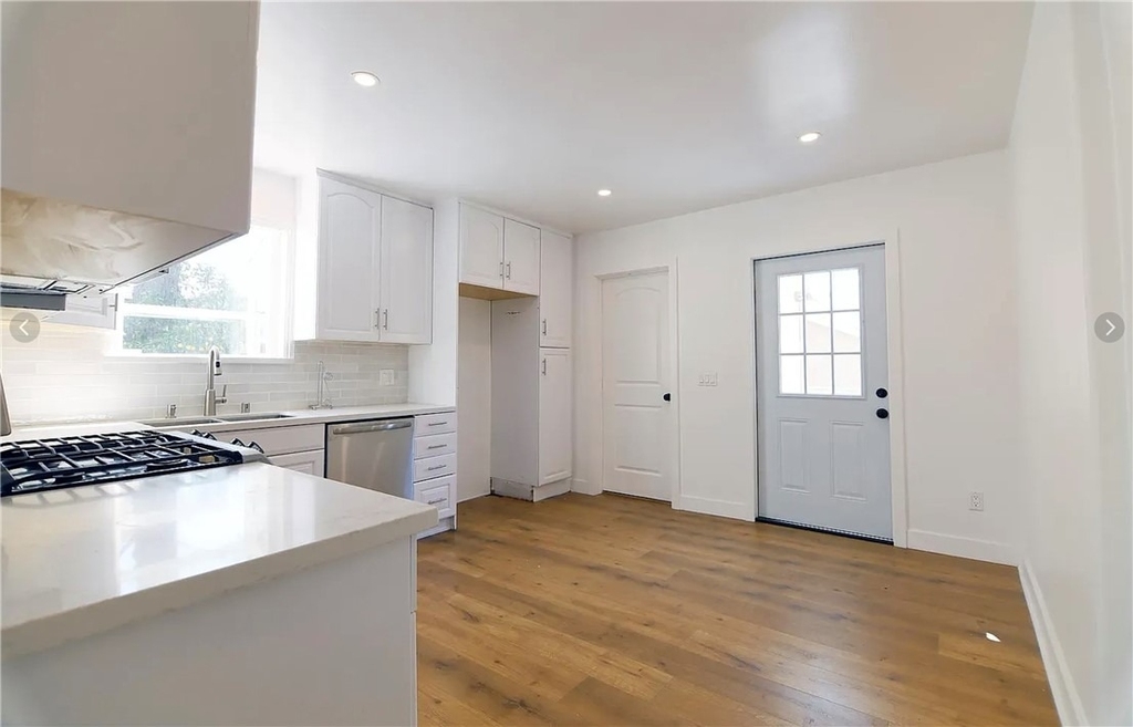 3124 Altura - Photo 6
