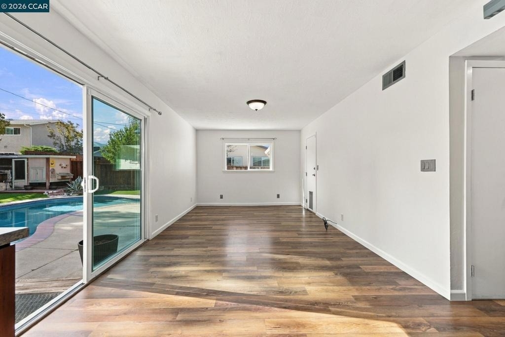 1325 Sumac Cir - Photo 11