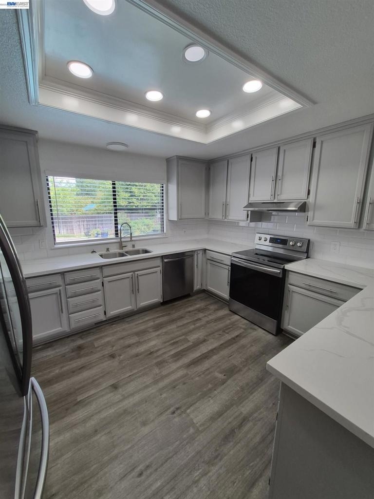 2030 Edgewater - Photo 5