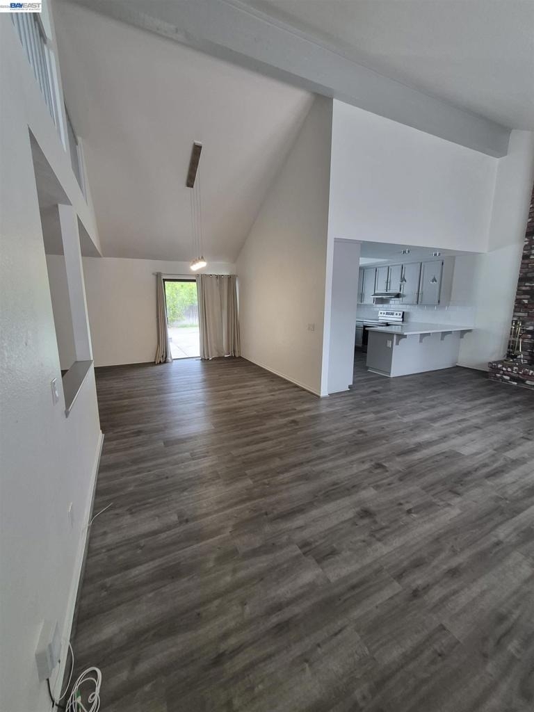 2030 Edgewater - Photo 2