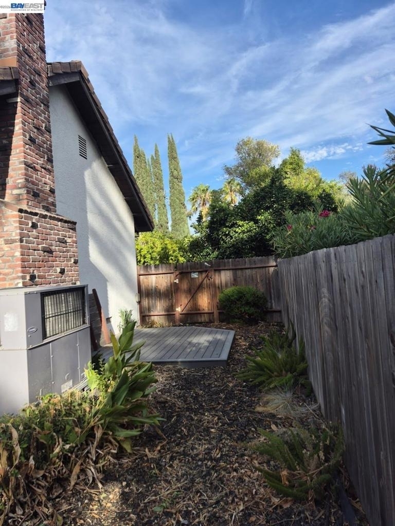 2030 Edgewater - Photo 23