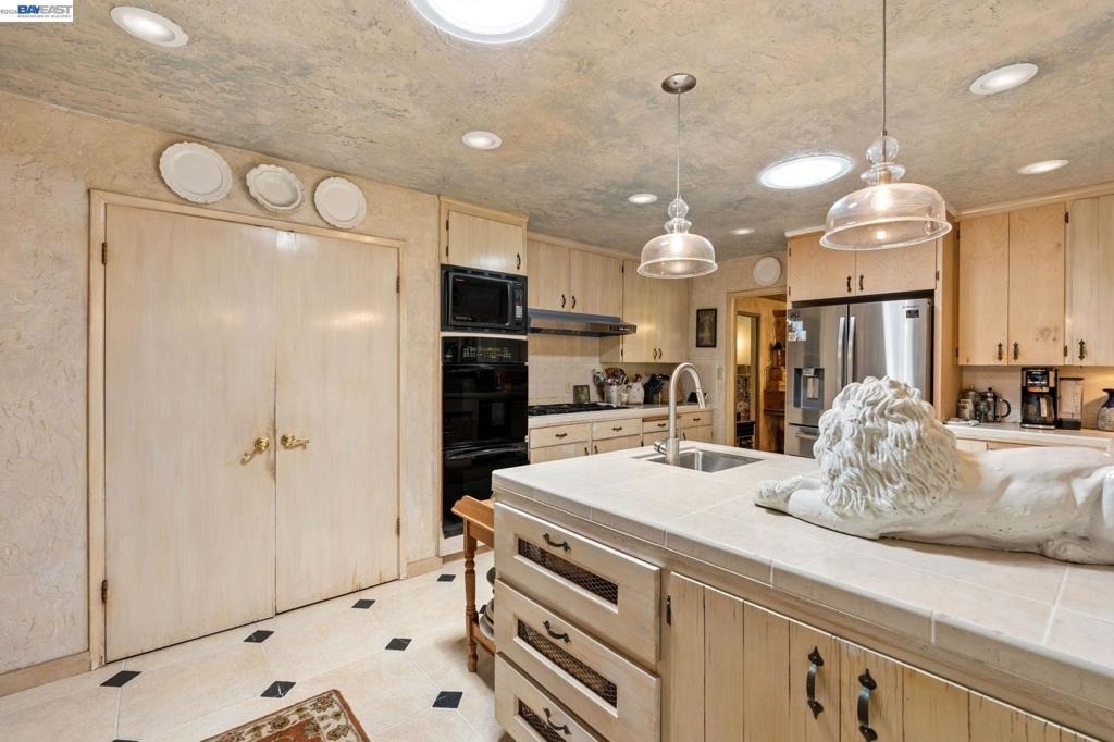 895 Mitchell Canyon Rd - Photo 12